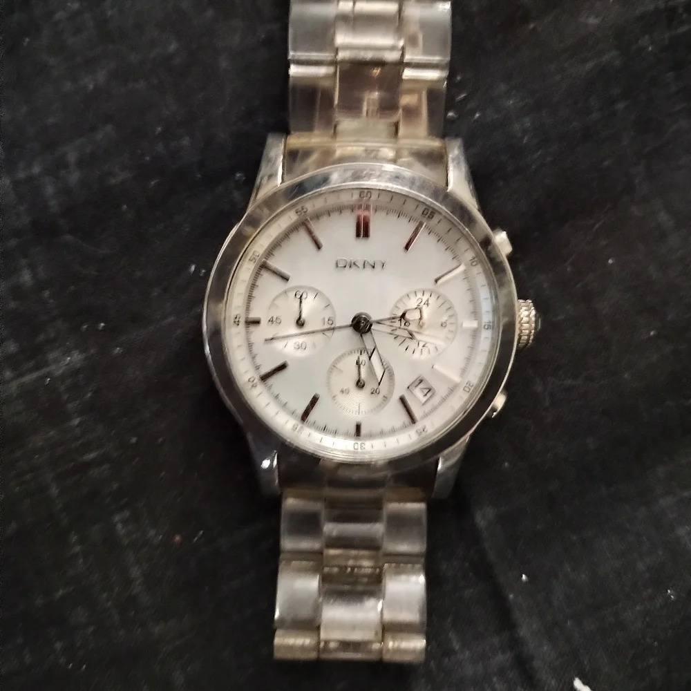 DKNY CHRONO - Picture 1 of 7